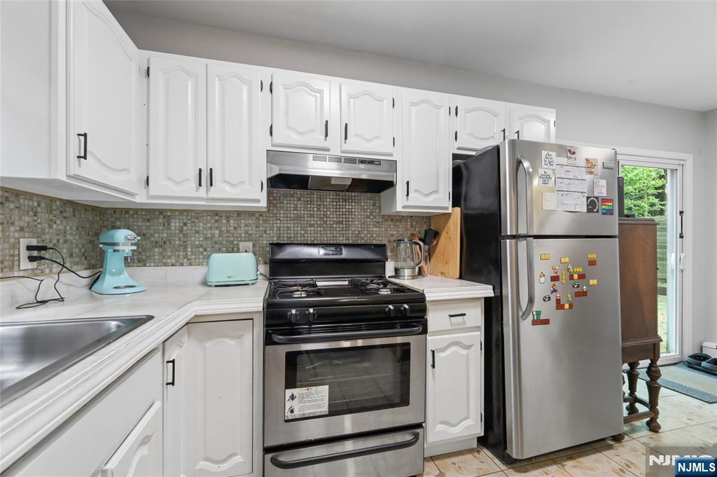 6 Valley Place Property Photo 26