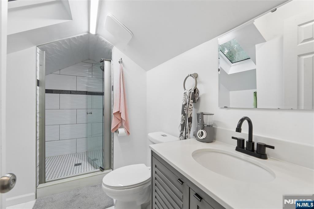 6 Valley Place Property Photo 38