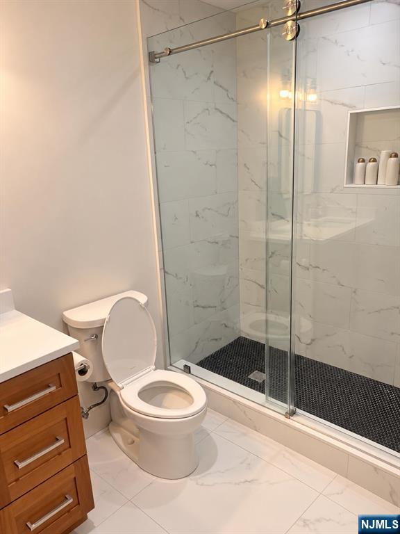 145 Tenafly Road Property Photo 3
