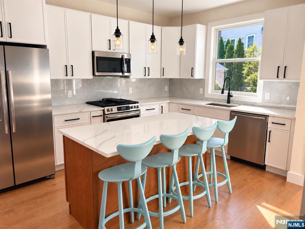 145 Tenafly Road Property Photo 12