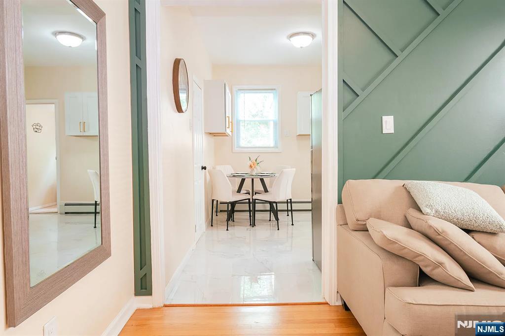 18 Van Rensselear Street Property Photo 8