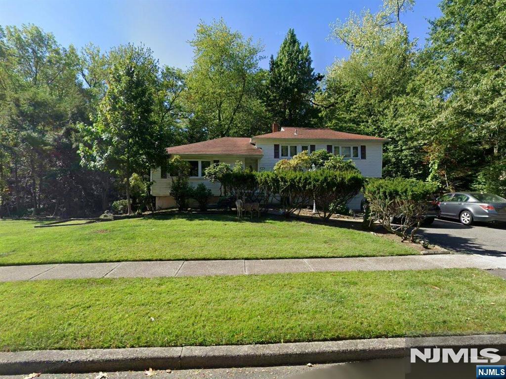 5 Eastbrook Drive Property Photo 1