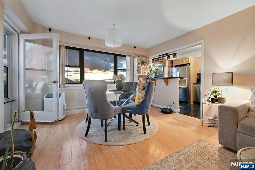 8800 Boulevard East 8d Property Photo 11