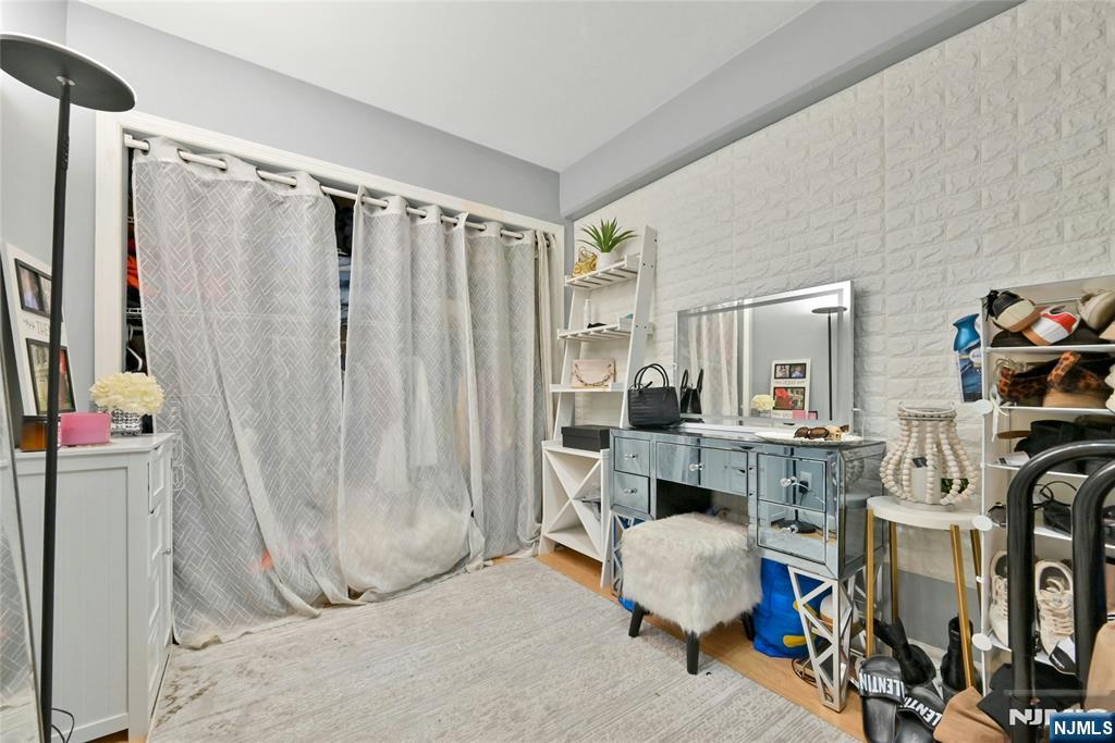 8800 Boulevard East 8d Property Photo 23