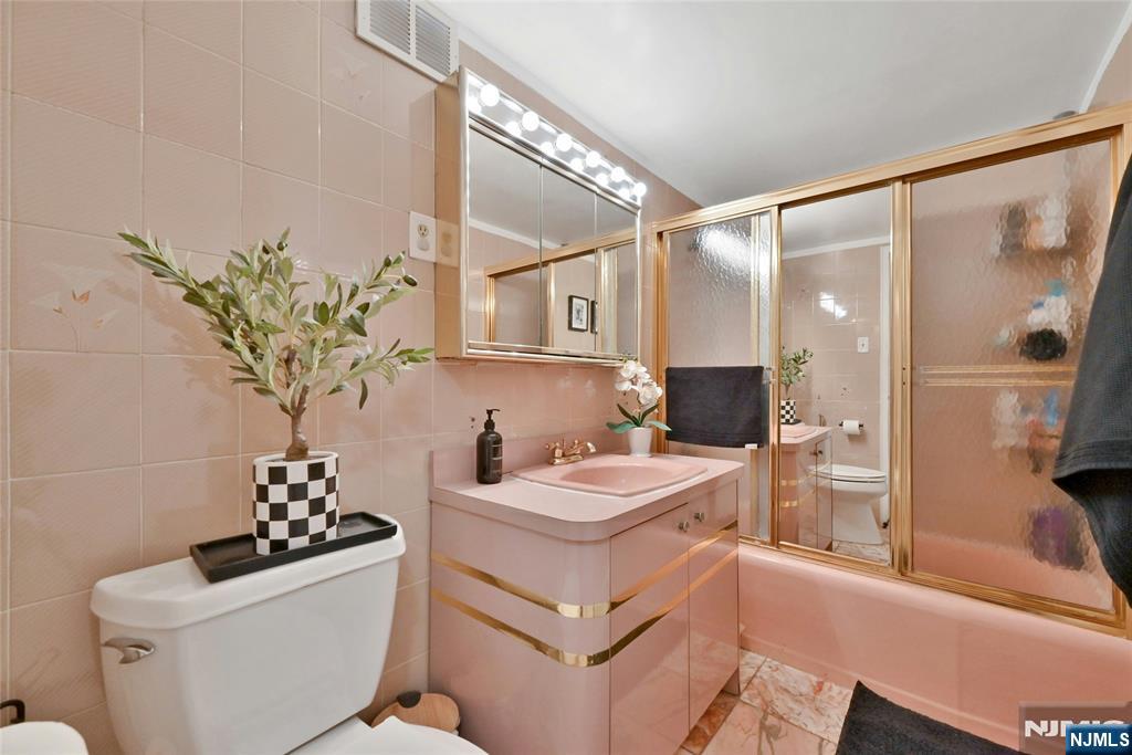 8800 Boulevard East 8d Property Photo 25
