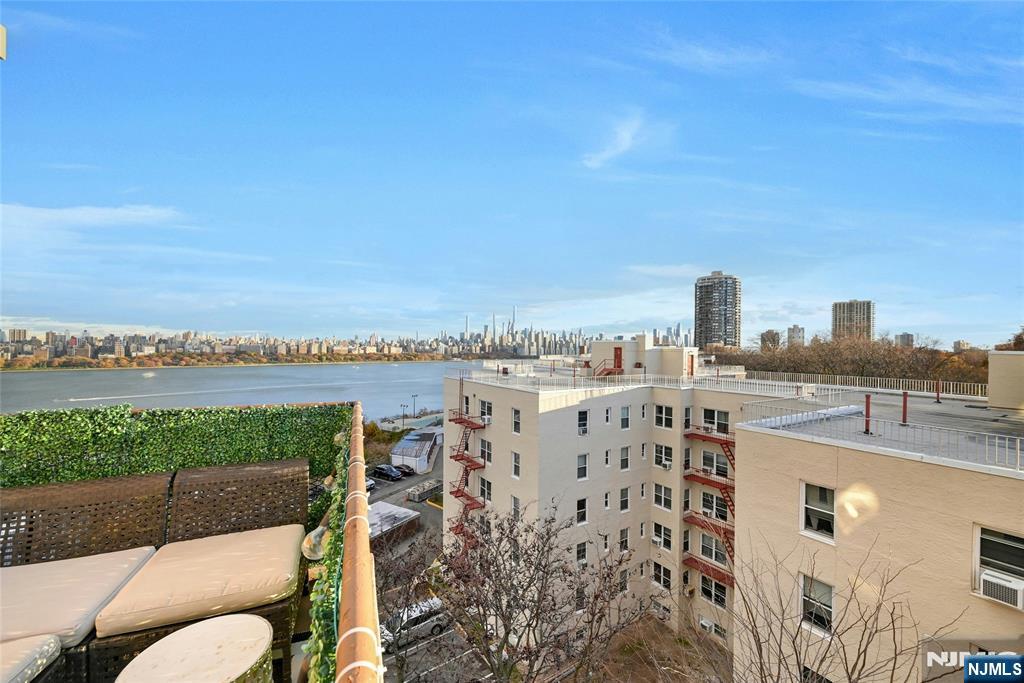 8800 Boulevard East 8d Property Photo 28