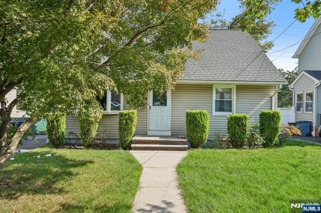 17 Bryant Avenue Property Photo 1