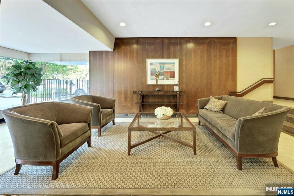 4 Horizon Road 1027 Property Photo 18