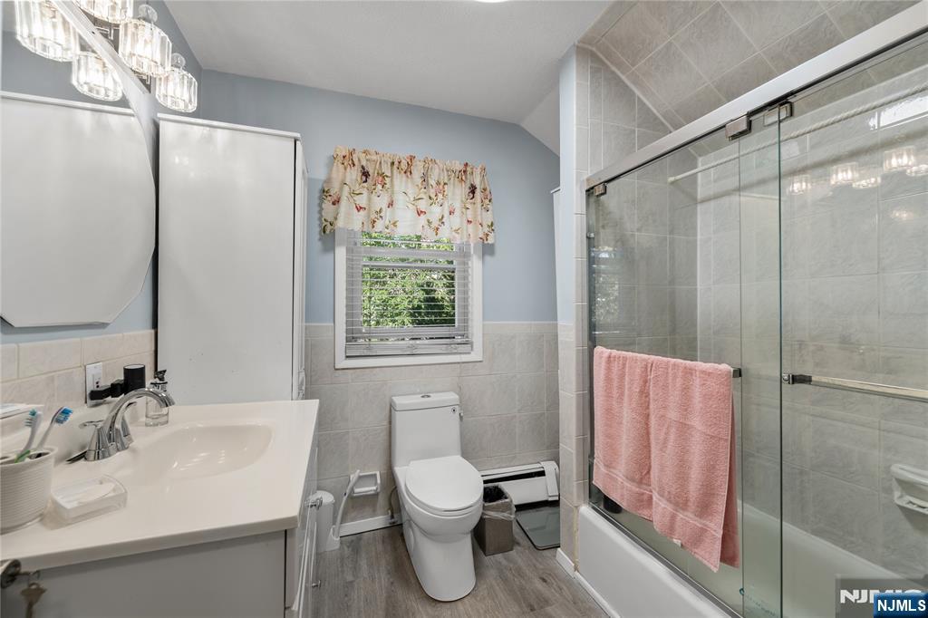 42 Arlington Boulevard Property Photo 17