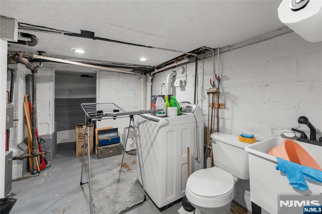 42 Arlington Boulevard Property Photo 25