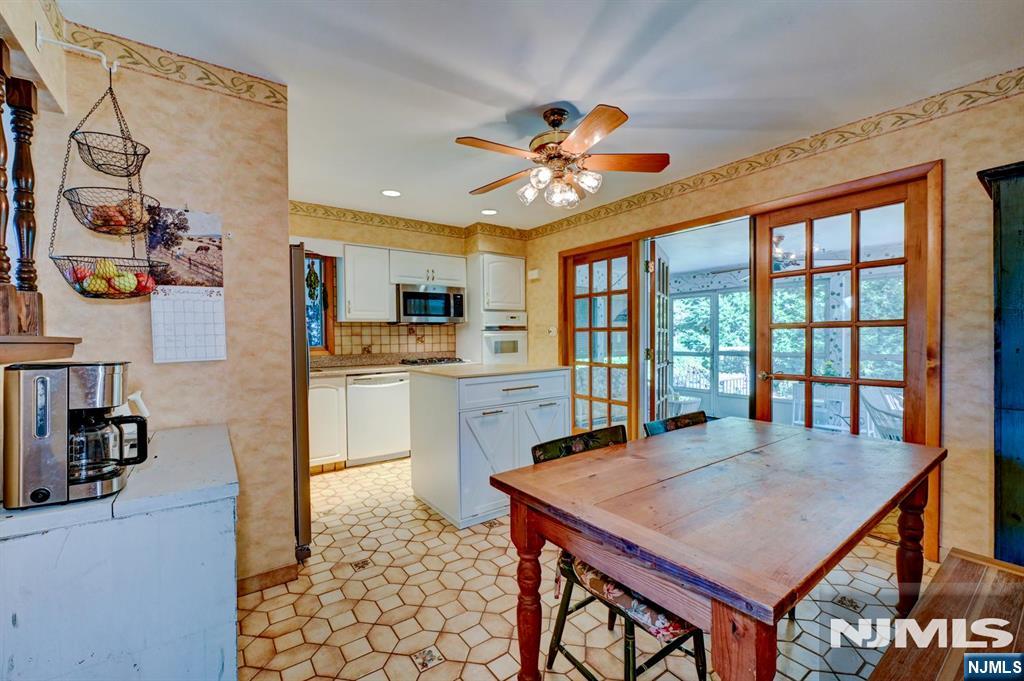 13 Graham Place Property Photo 2