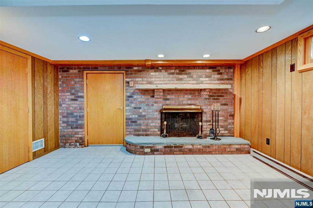 13 Graham Place Property Photo 11