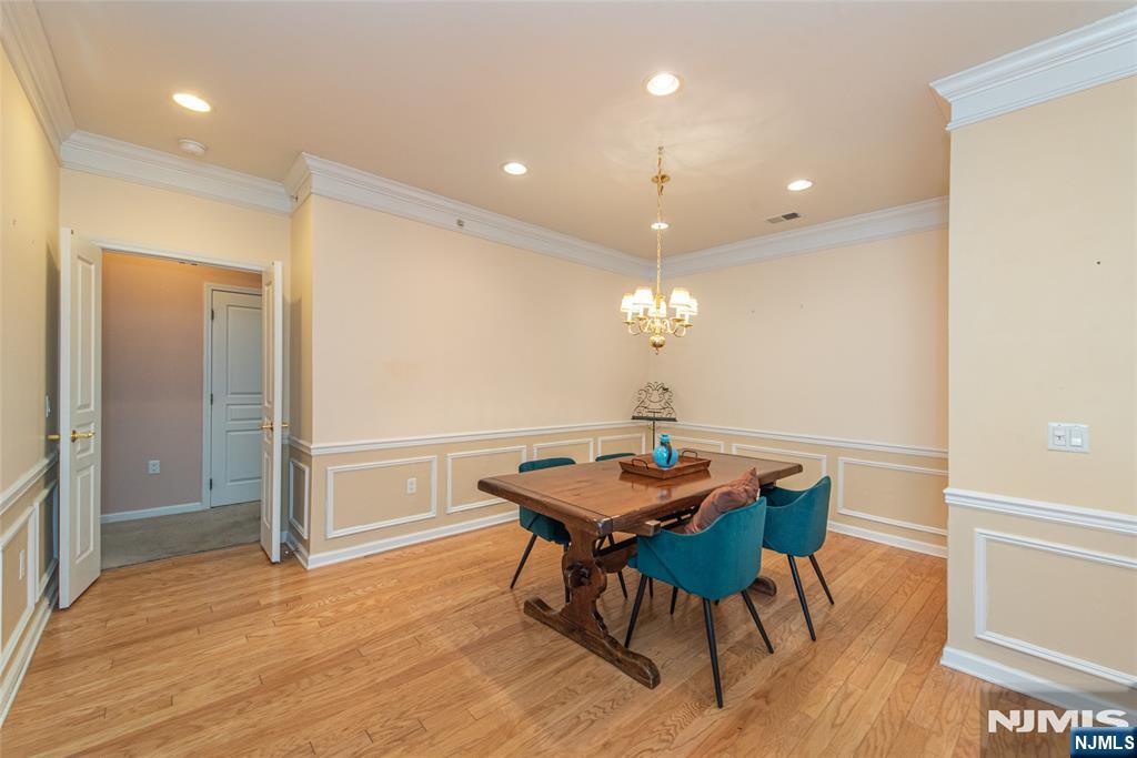 10323 Warrens Way Property Photo 6