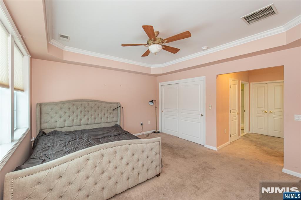 10323 Warrens Way Property Photo 14
