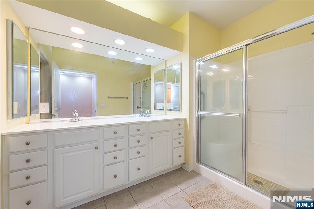 10323 Warrens Way Property Photo 16