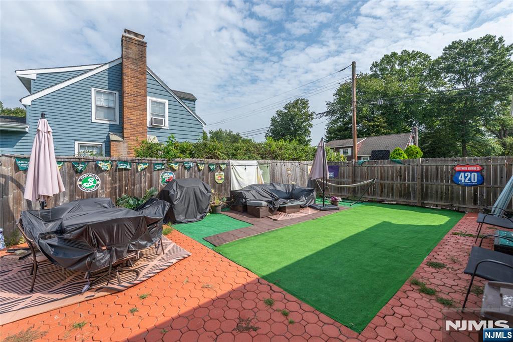 1 Alexander Avenue Property Photo 15
