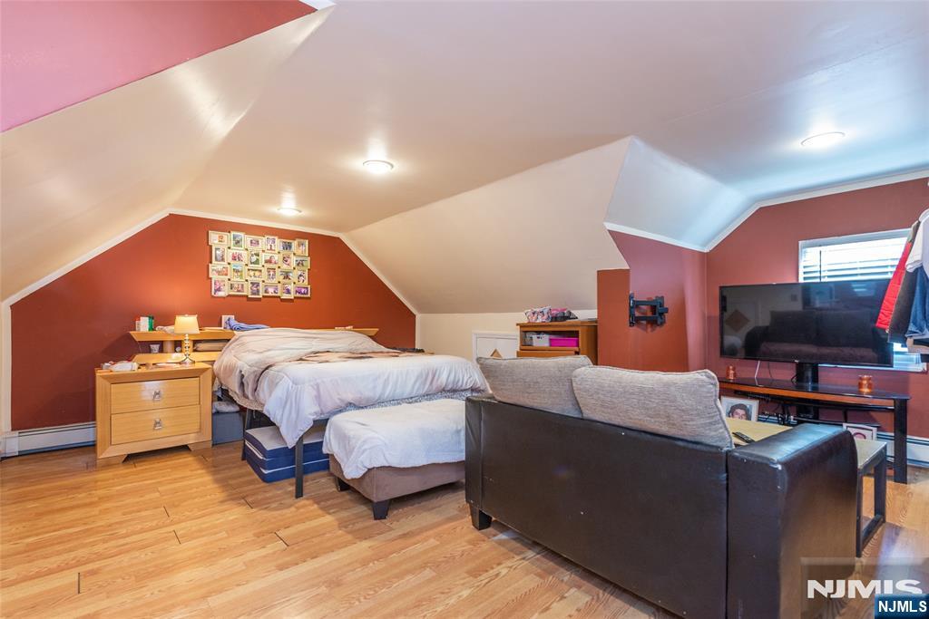 1 Alexander Avenue Property Photo 18