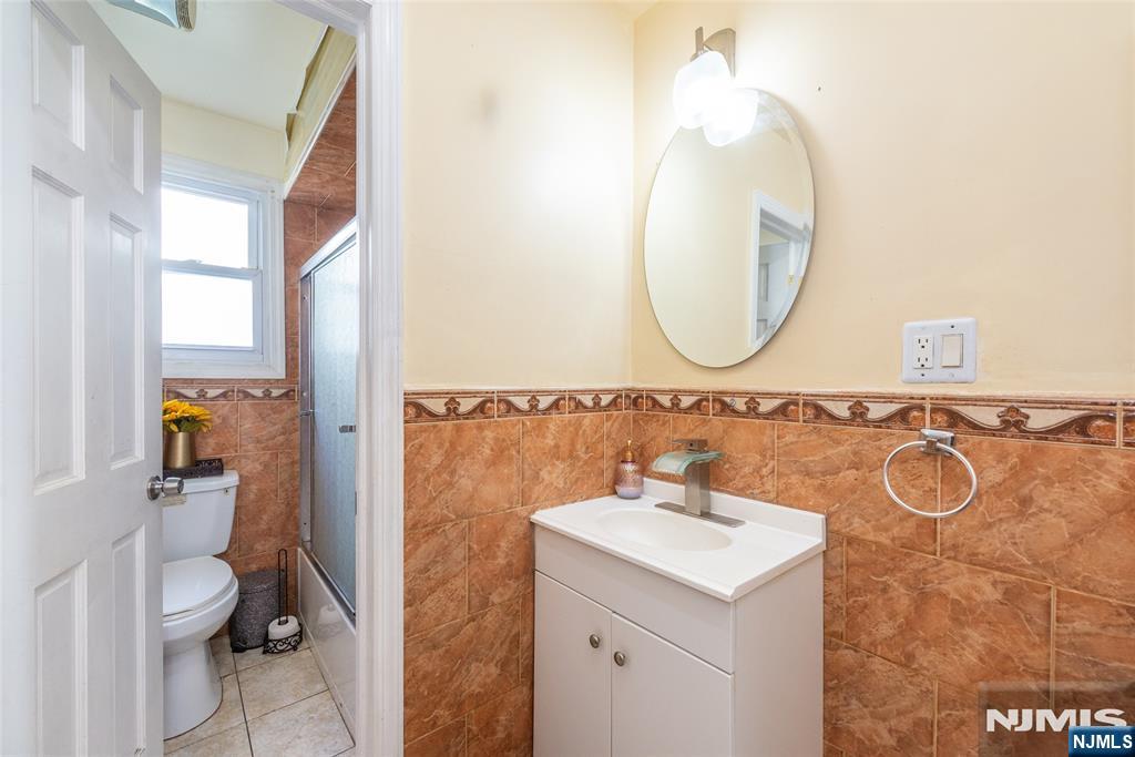 1 Alexander Avenue Property Photo 27