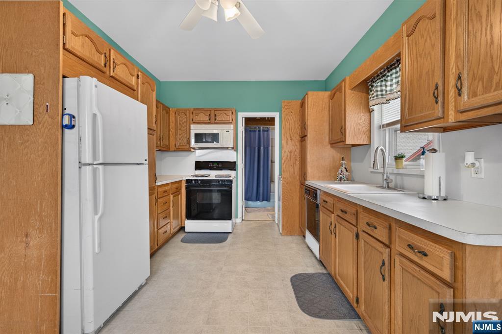 318 1st Street Property Photo 17