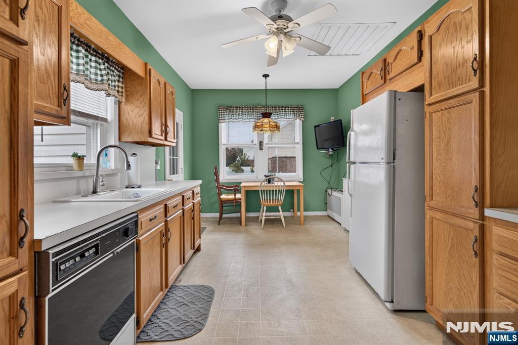 318 1st Street Property Photo 20