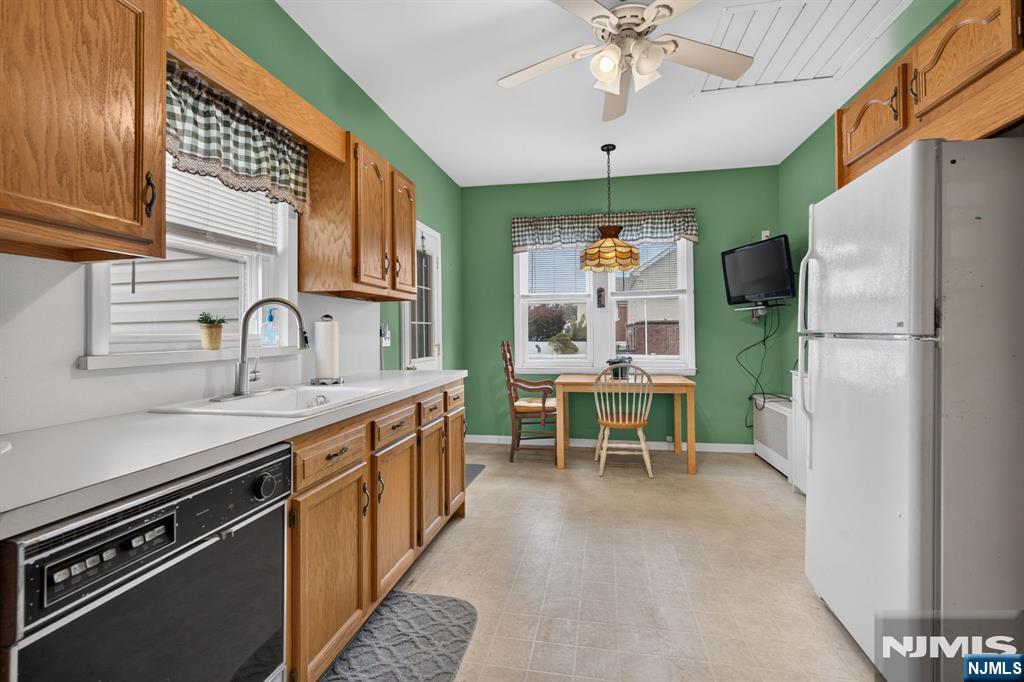 318 1st Street Property Photo 21
