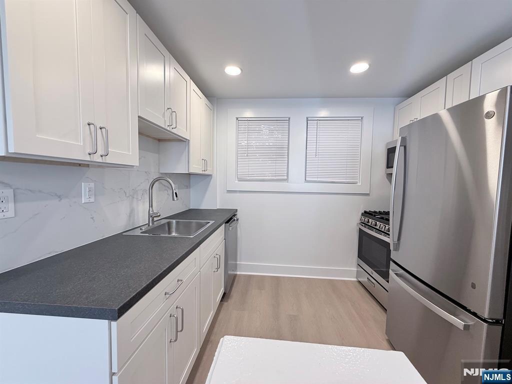 210 S Maple Avenue 1 Property Photo 8
