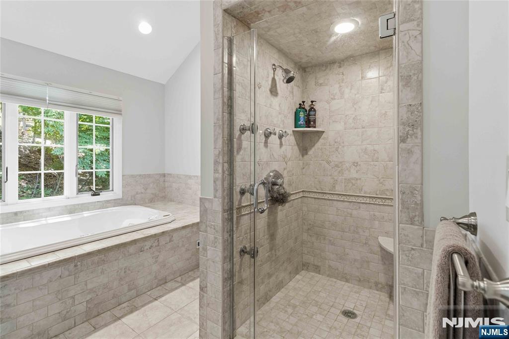 913 High Mountain Road Property Photo 26