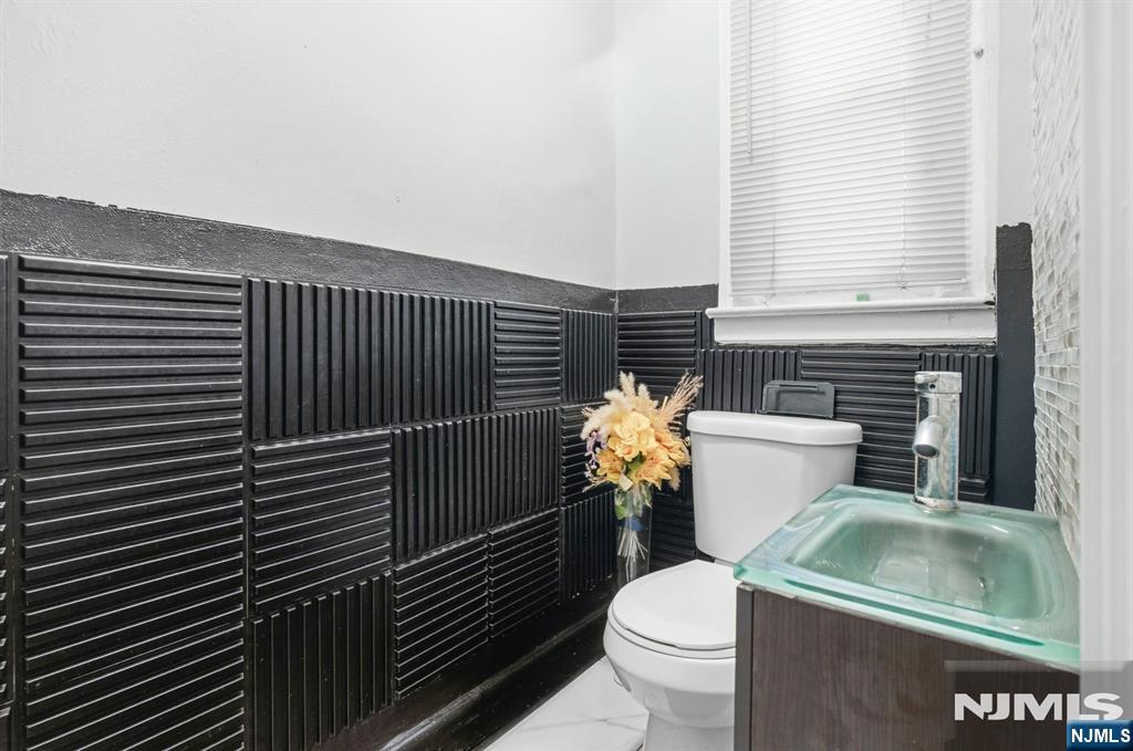 281 Smith Street Property Photo 9