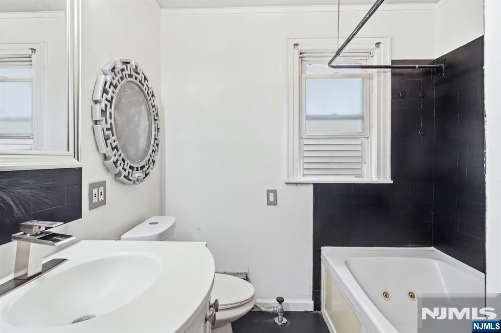 281 Smith Street Property Photo 16