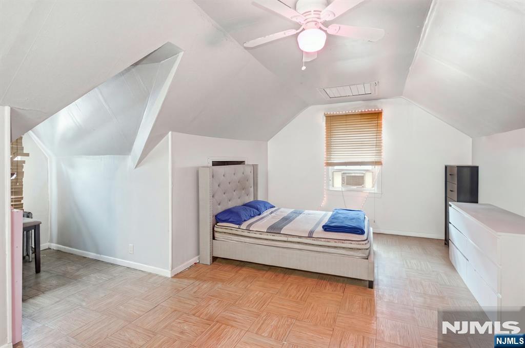 281 Smith Street Property Photo 17
