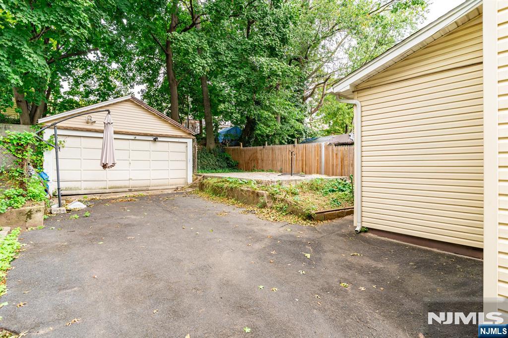 281 Smith Street Property Photo 21