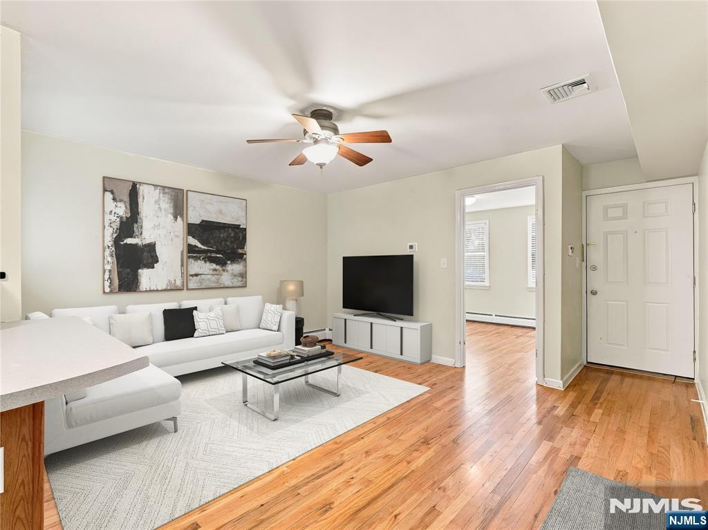 277 3rd Street 2 Property Photo 6