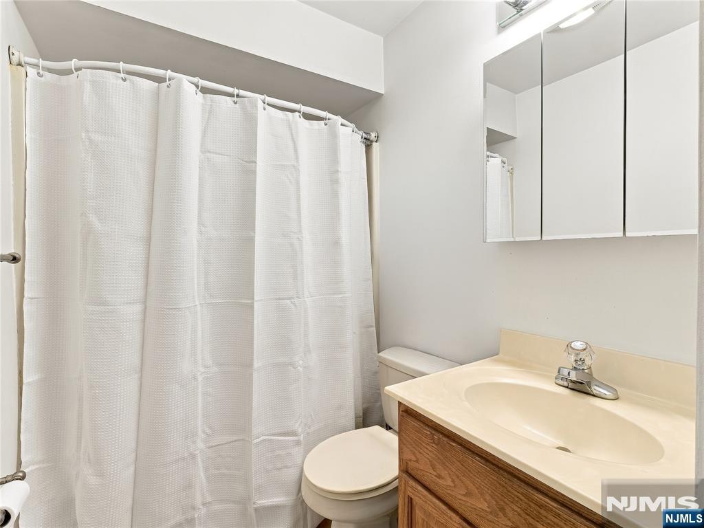 277 3rd Street 2 Property Photo 15