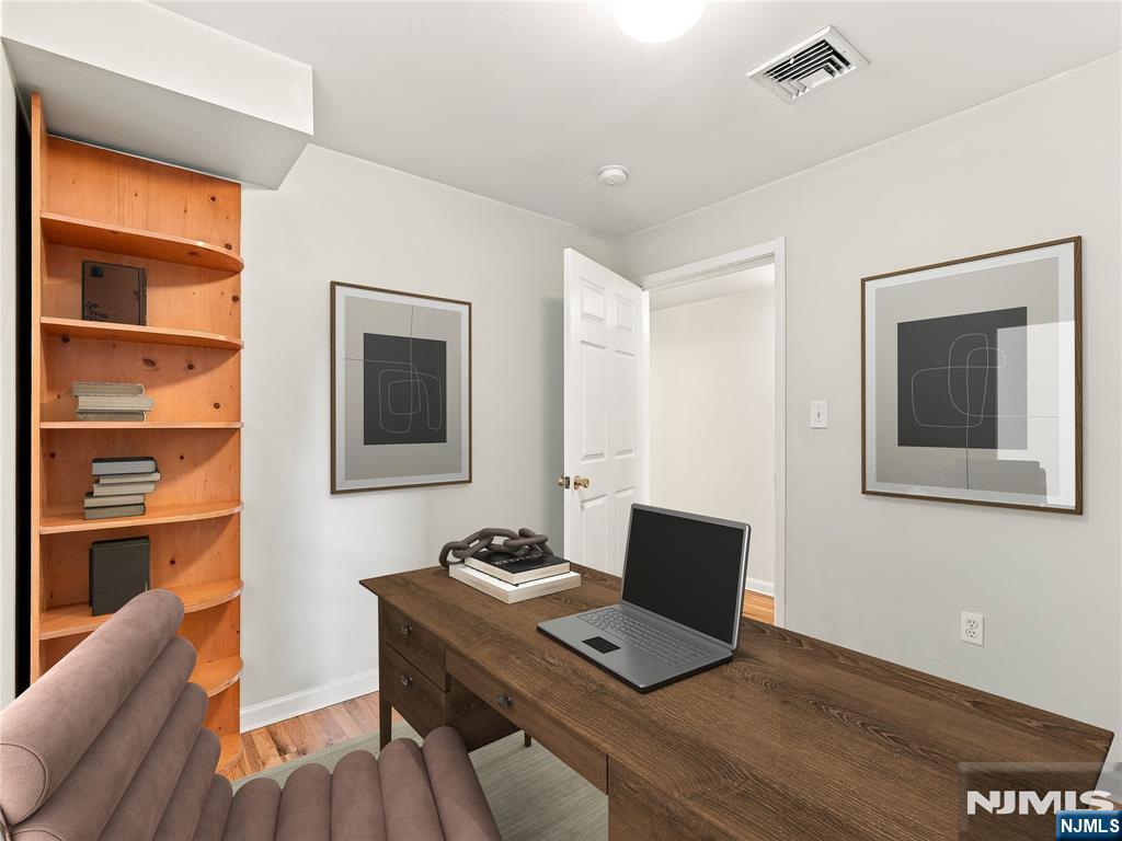 277 3rd Street 2 Property Photo 18