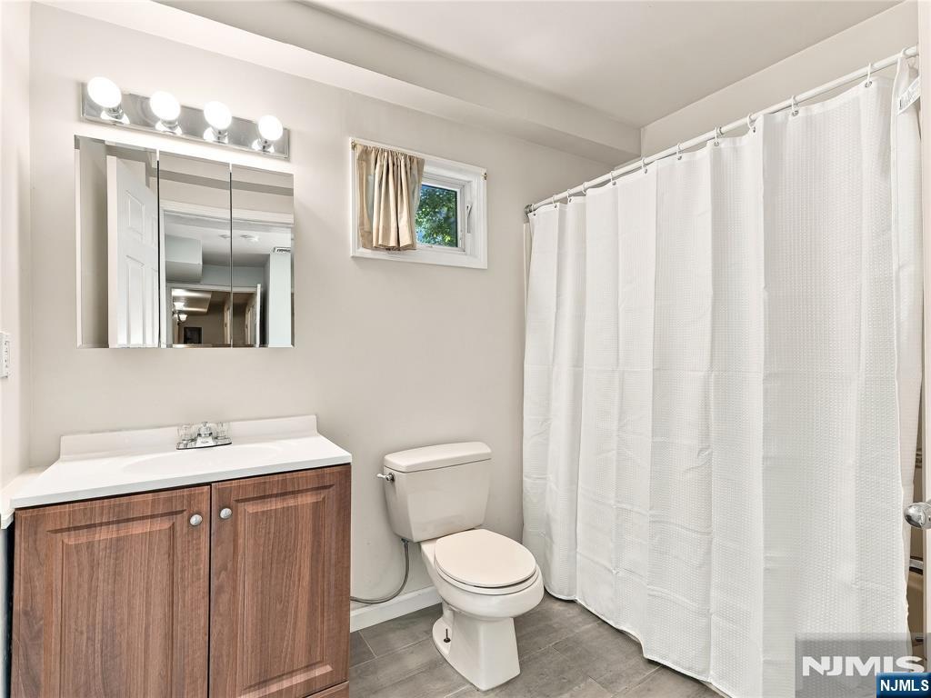 277 3rd Street 2 Property Photo 23