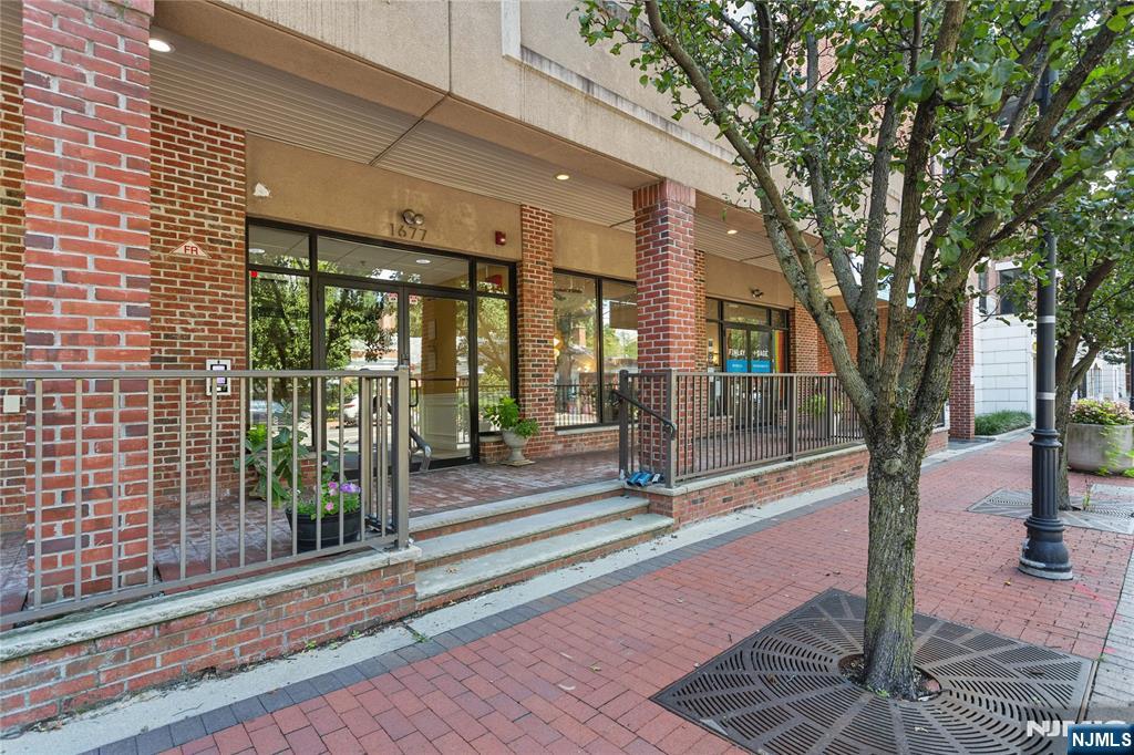 1677 Springfield Avenue 2 Property Photo 1