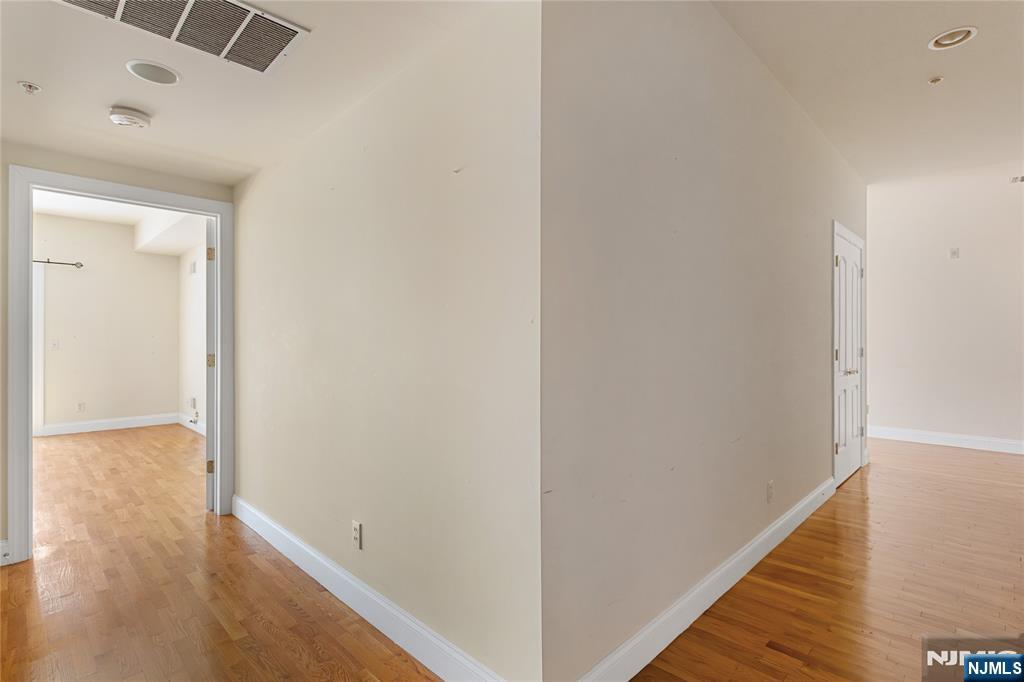1677 Springfield Avenue 2 Property Photo 9