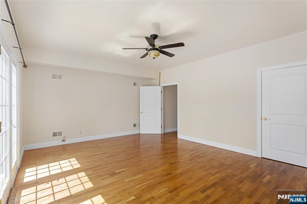 1677 Springfield Avenue 2 Property Photo 12