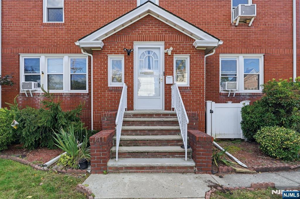 530-532 Broad Street 2 Property Photo 4