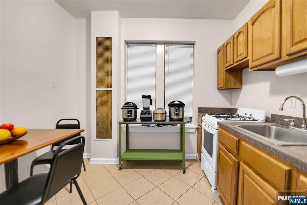 523-525 34th Street Property Photo 1