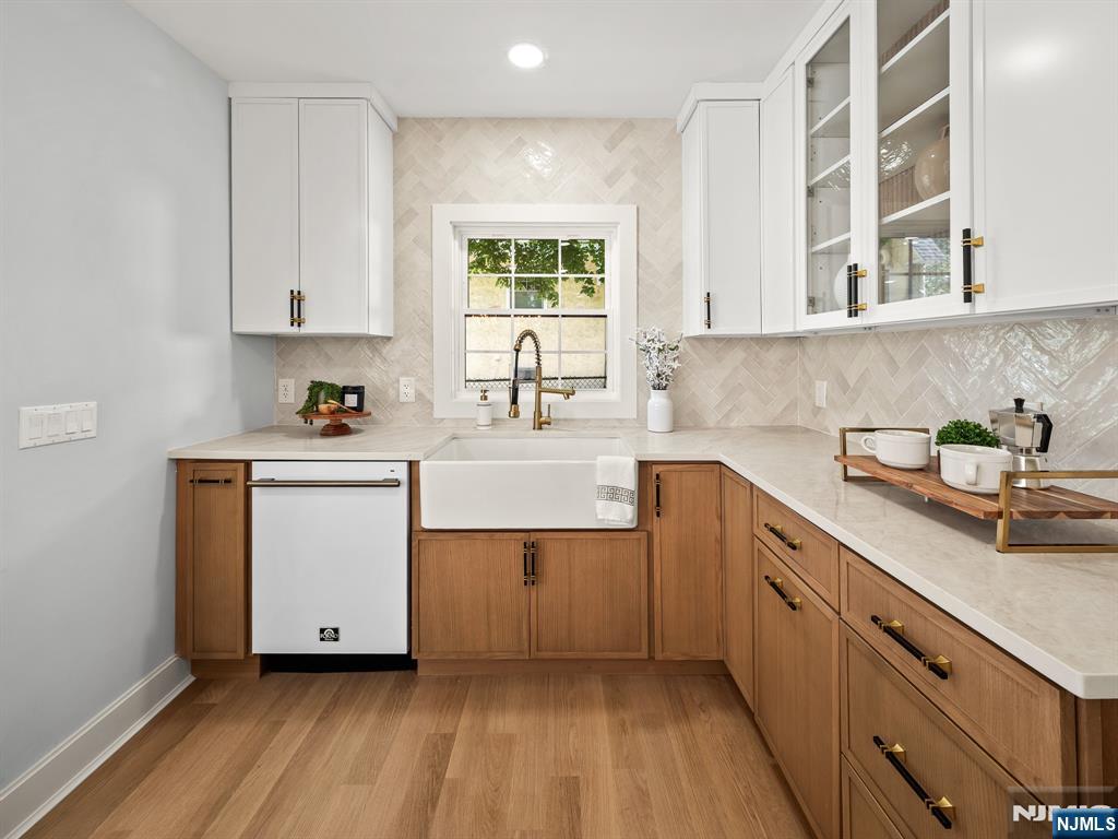 182 Gramercy Place Property Photo 14