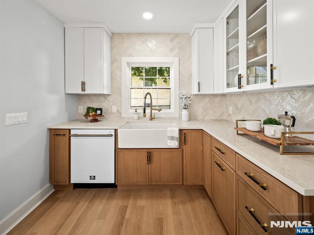 182 Gramercy Place Property Photo 14