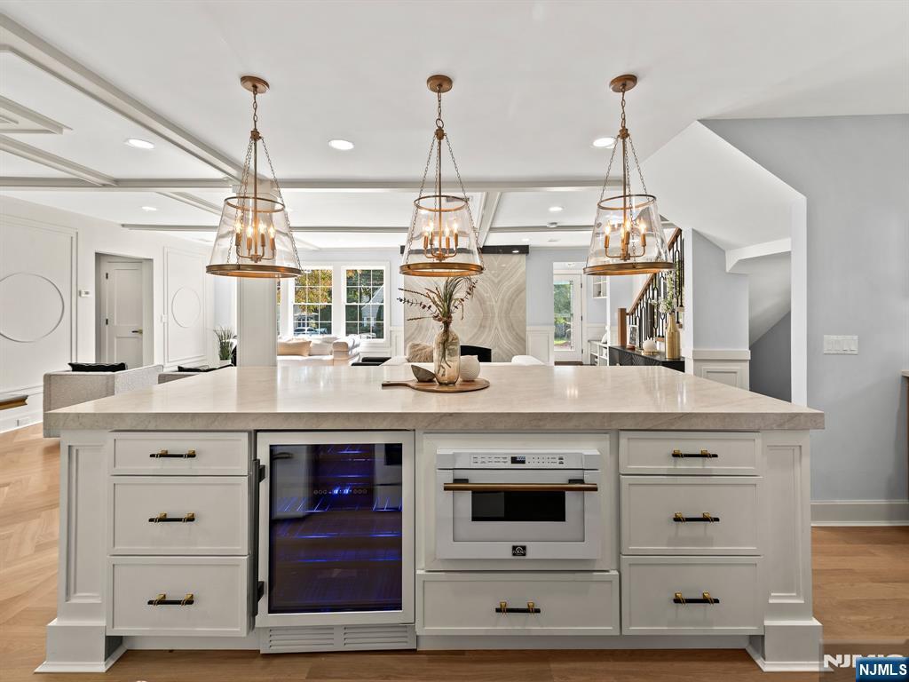 182 Gramercy Place Property Photo 15