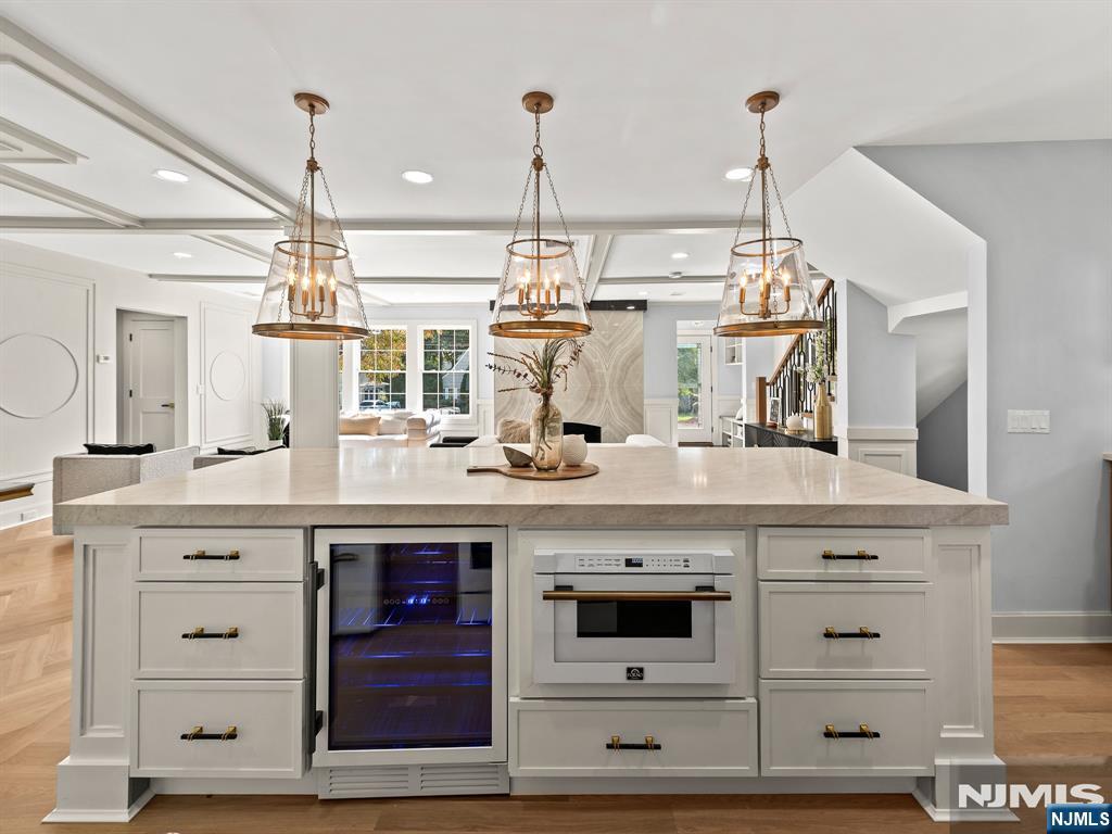 182 Gramercy Place Property Photo 15