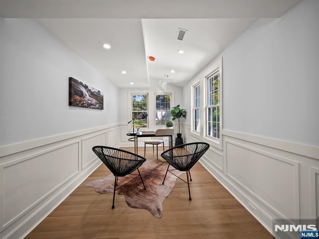 182 Gramercy Place Property Photo 16