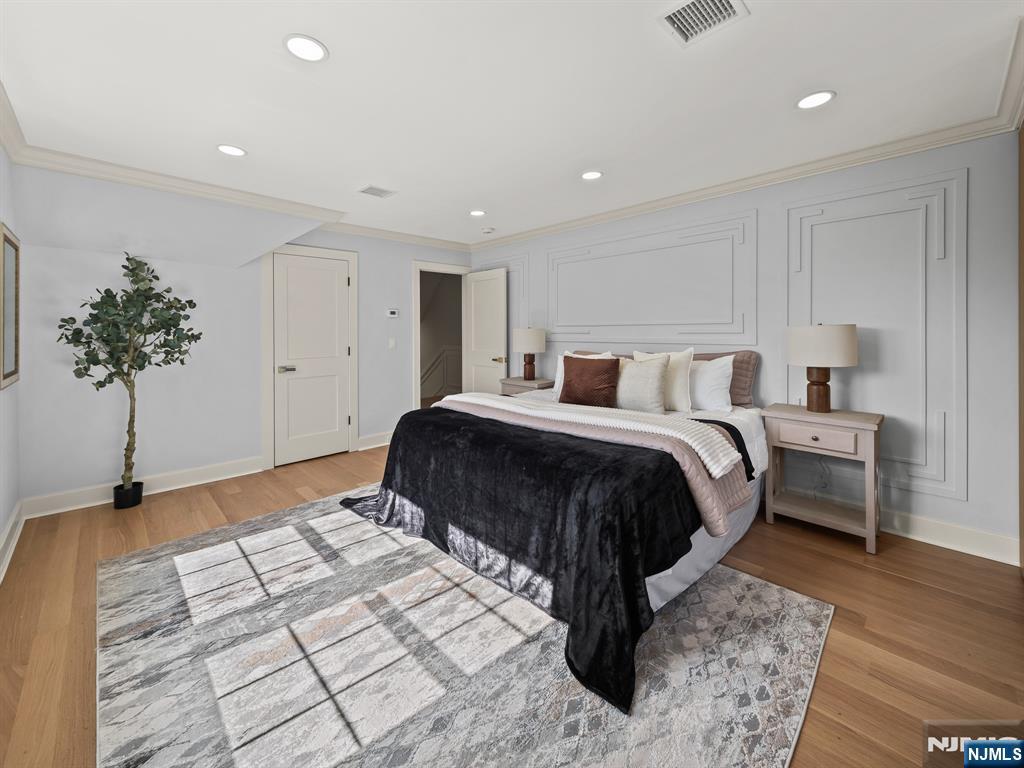 182 Gramercy Place Property Photo 22