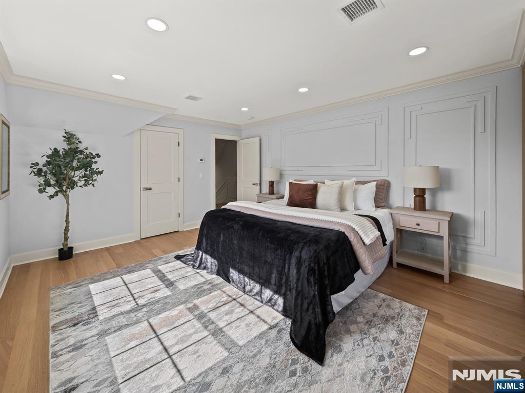 182 Gramercy Place Property Photo 22