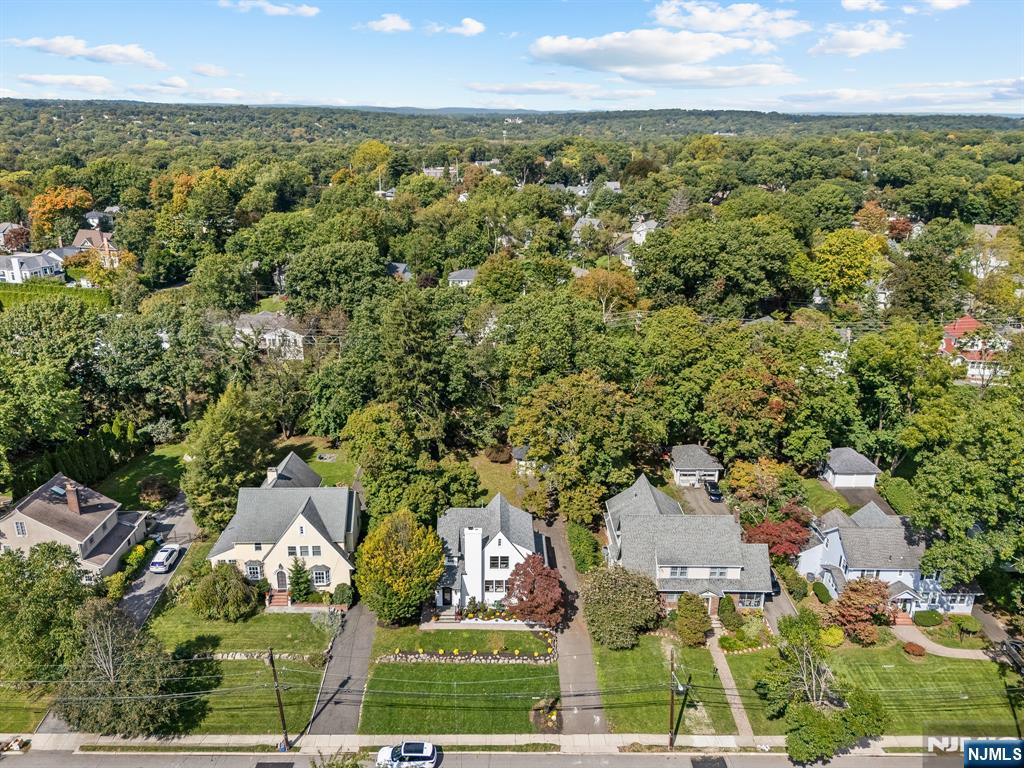 182 Gramercy Place Property Photo 39