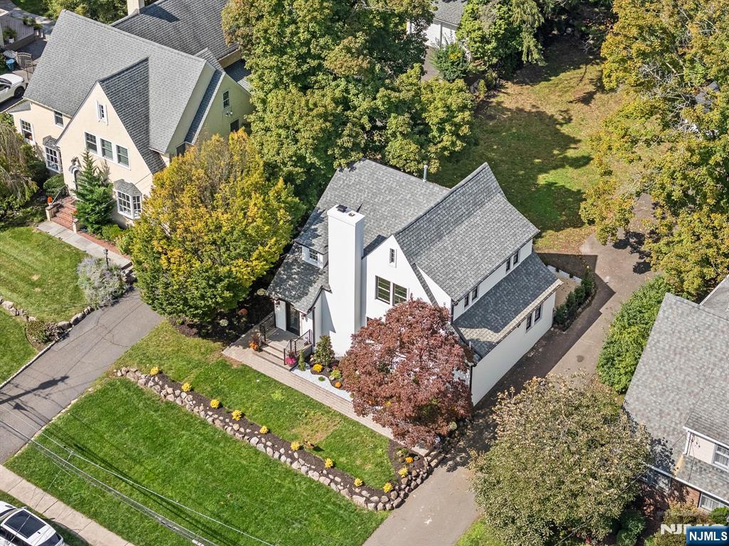 182 Gramercy Place Property Photo 40