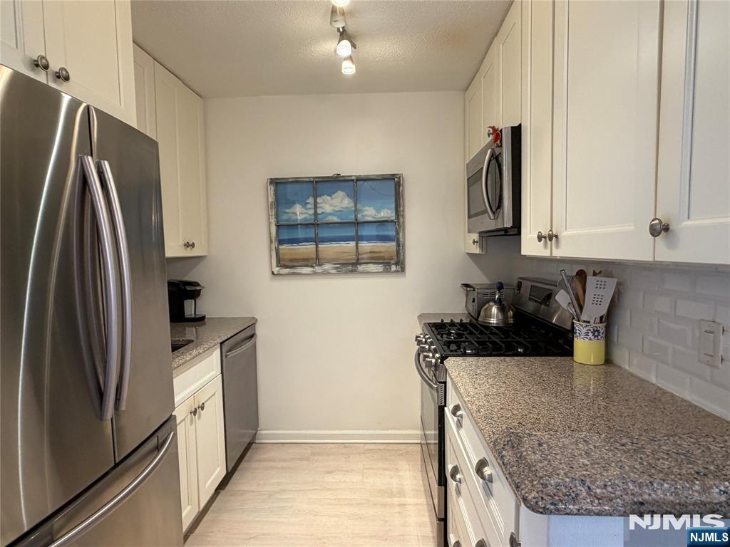 555 North Avenue 11A Property Photo 1